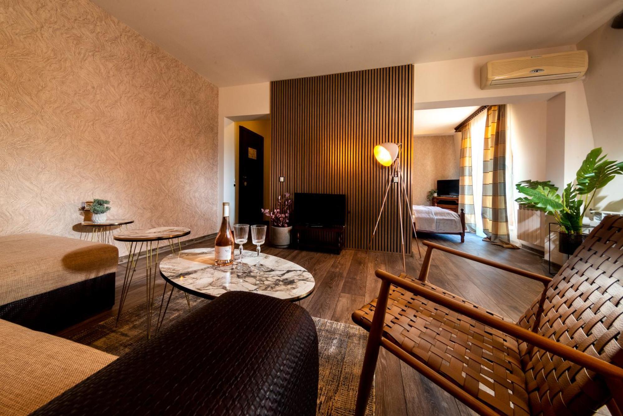 Park Hotel Kaylaka Pleven Exterior foto