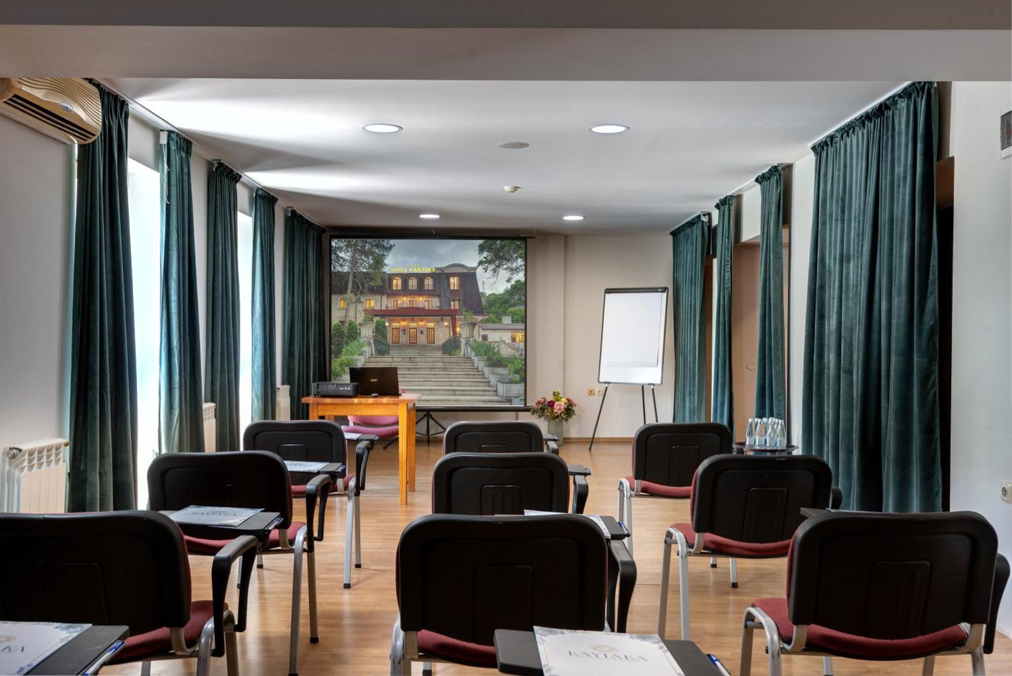 Park Hotel Kaylaka Pleven Exterior foto